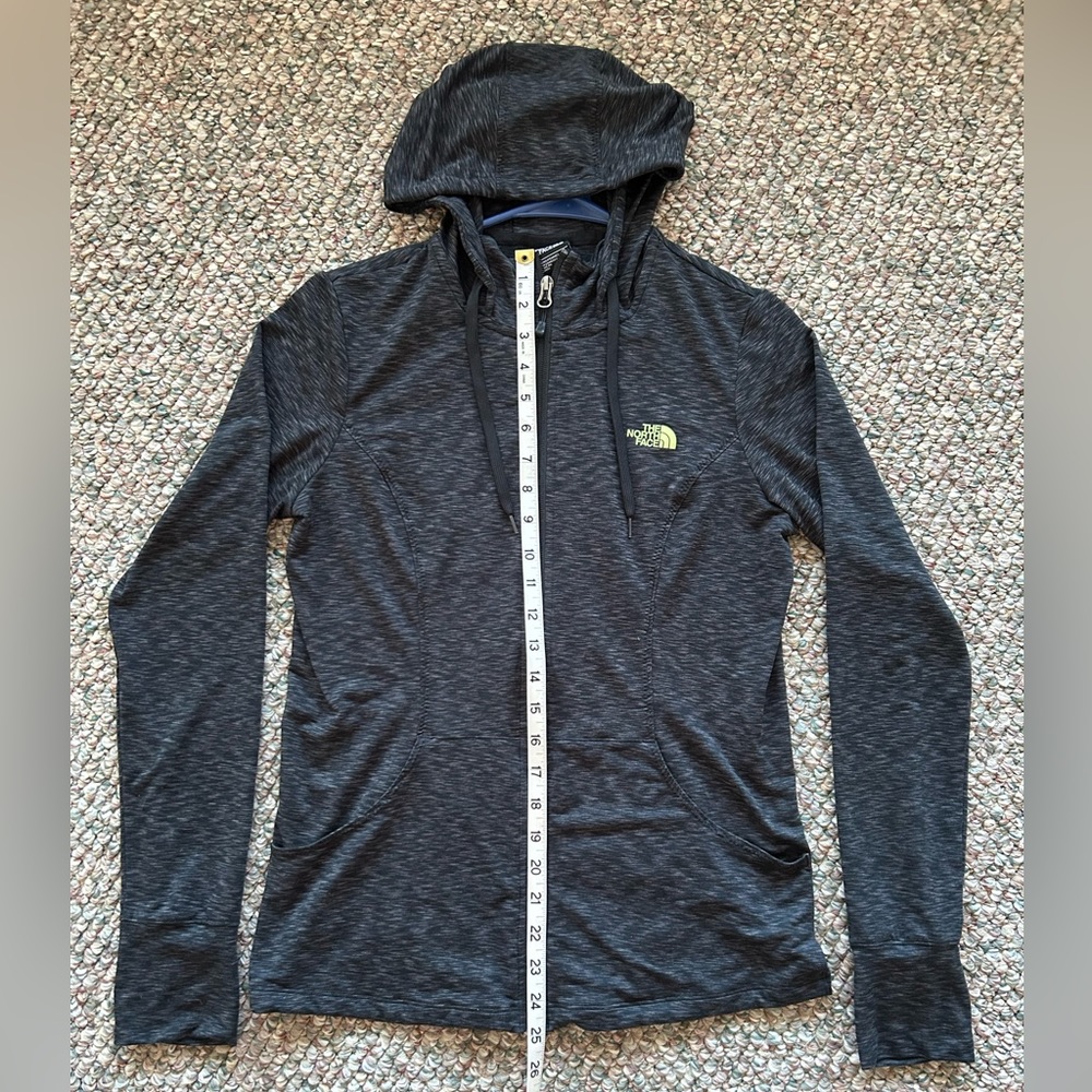 NORTH FACE zip up lightweight hoodie - Picture 10 of 12